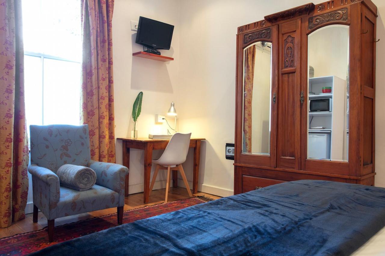 22 Die Laan Guest House Stellenbosch Extérieur photo